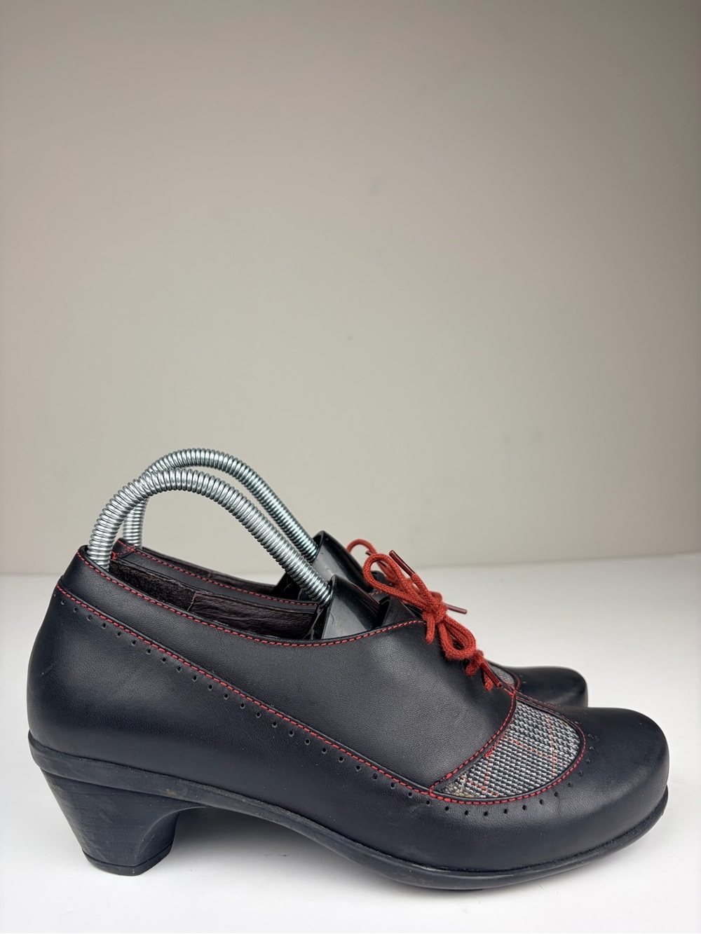 Naot Leather Oxford Heels Black Red Plaid Women’s EU 39 US 8